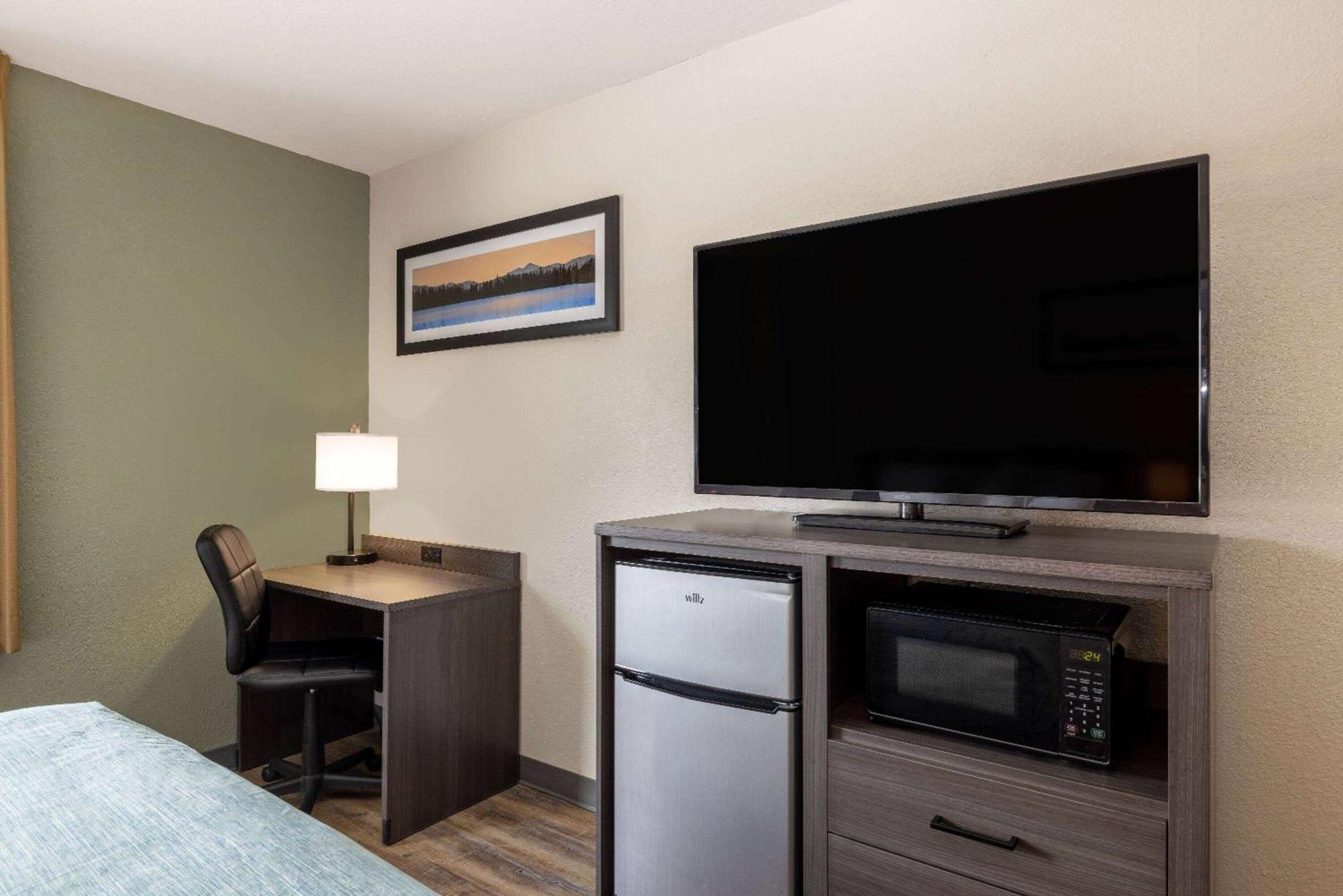 Wingate By Wyndham Butte City Center Экстерьер фото